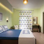 Niriides Guest house Porto Koufo