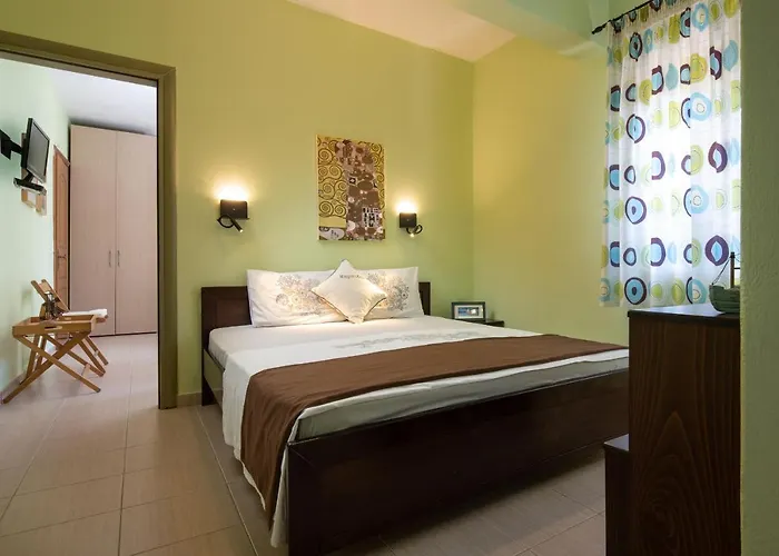 Niriides Affittacamere Porto Koufo