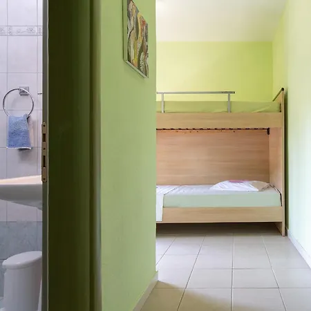 Guest house Niriides