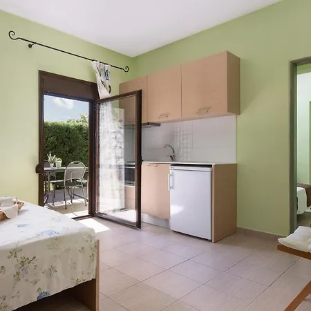 Guest house Niriides