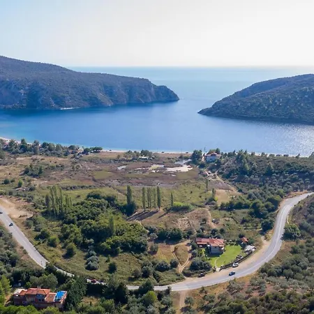 Πανσιόν Niriides 3*