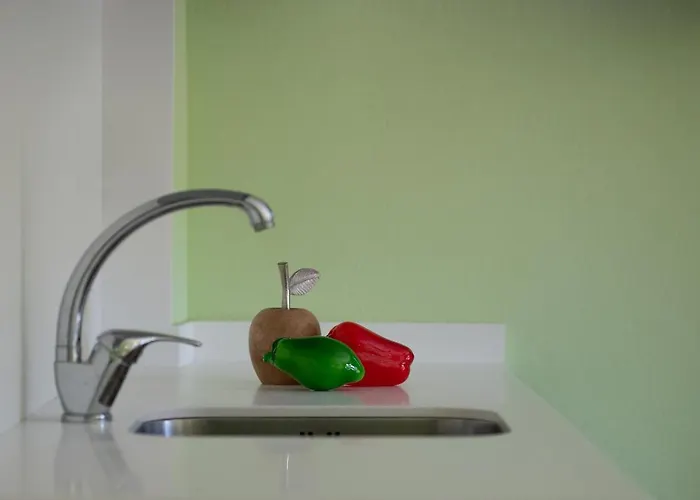 招待所 Niriides 3*