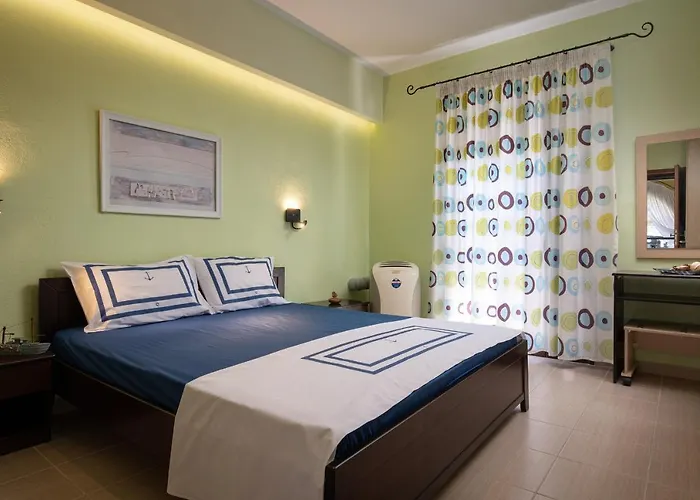 Niriides 3* 库佛斯港