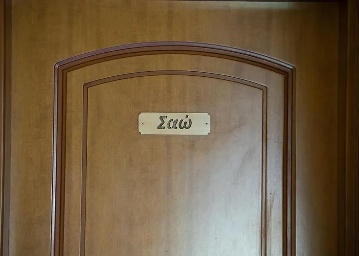 招待所 Niriides 3*