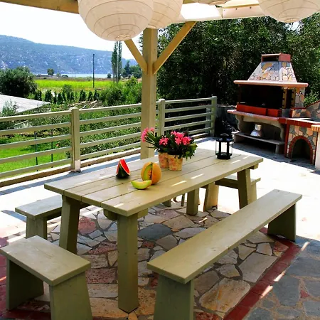 Casa de hóspedes Niriides