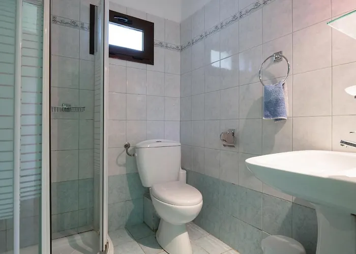 Konukevi Niriides Porto Koufo